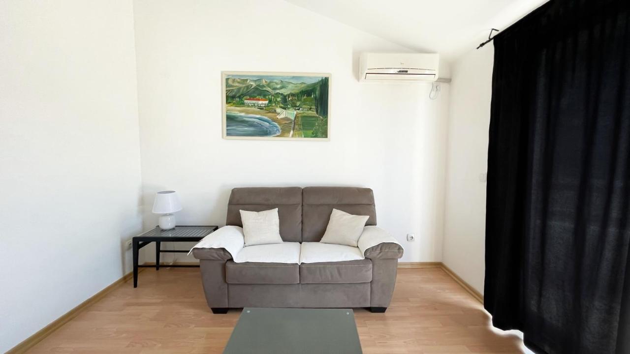 Apartments Antonela Sveti Stefan Eksteriør bilde