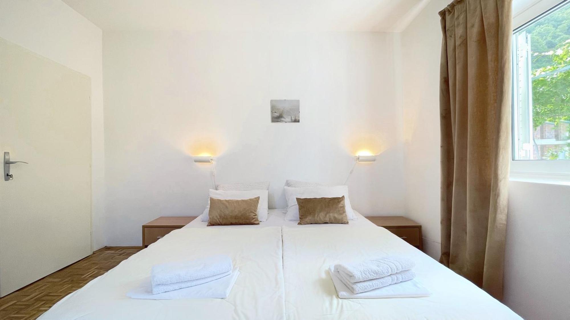 Apartments Antonela Sveti Stefan Eksteriør bilde