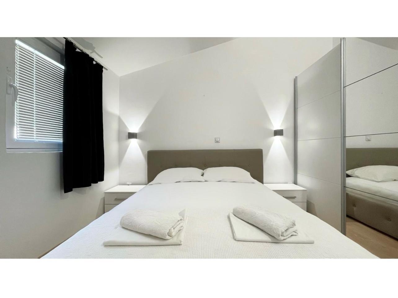 Apartments Antonela Sveti Stefan Eksteriør bilde