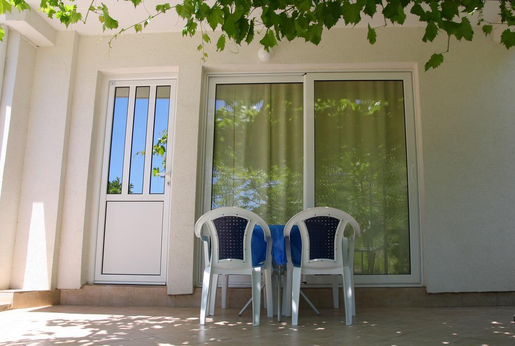 Apartments Antonela Sveti Stefan Eksteriør bilde