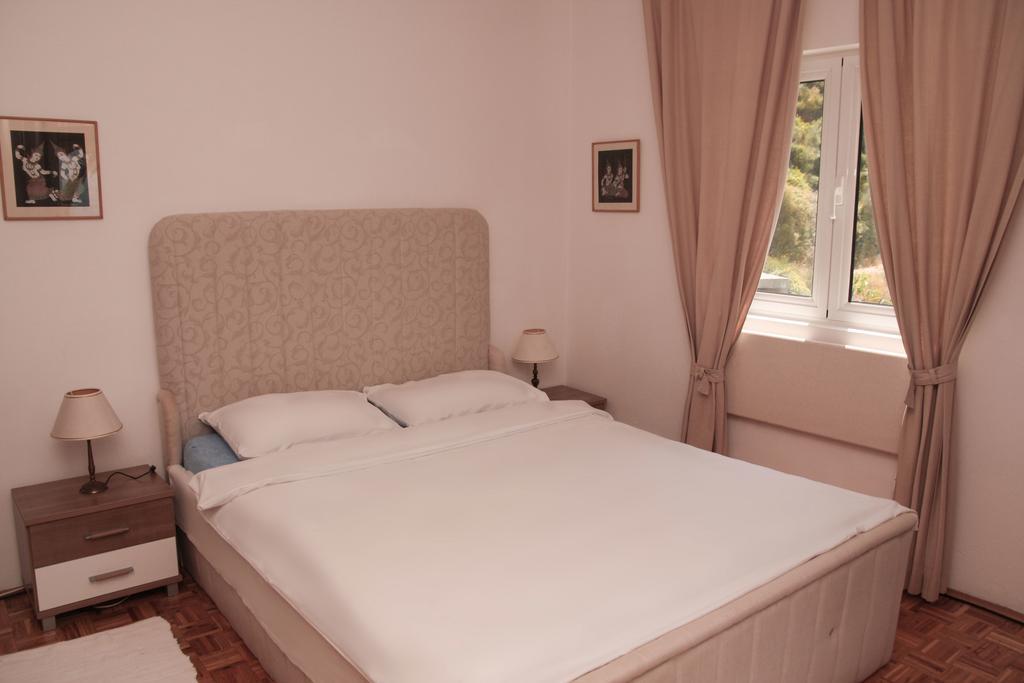 Apartments Antonela Sveti Stefan Eksteriør bilde